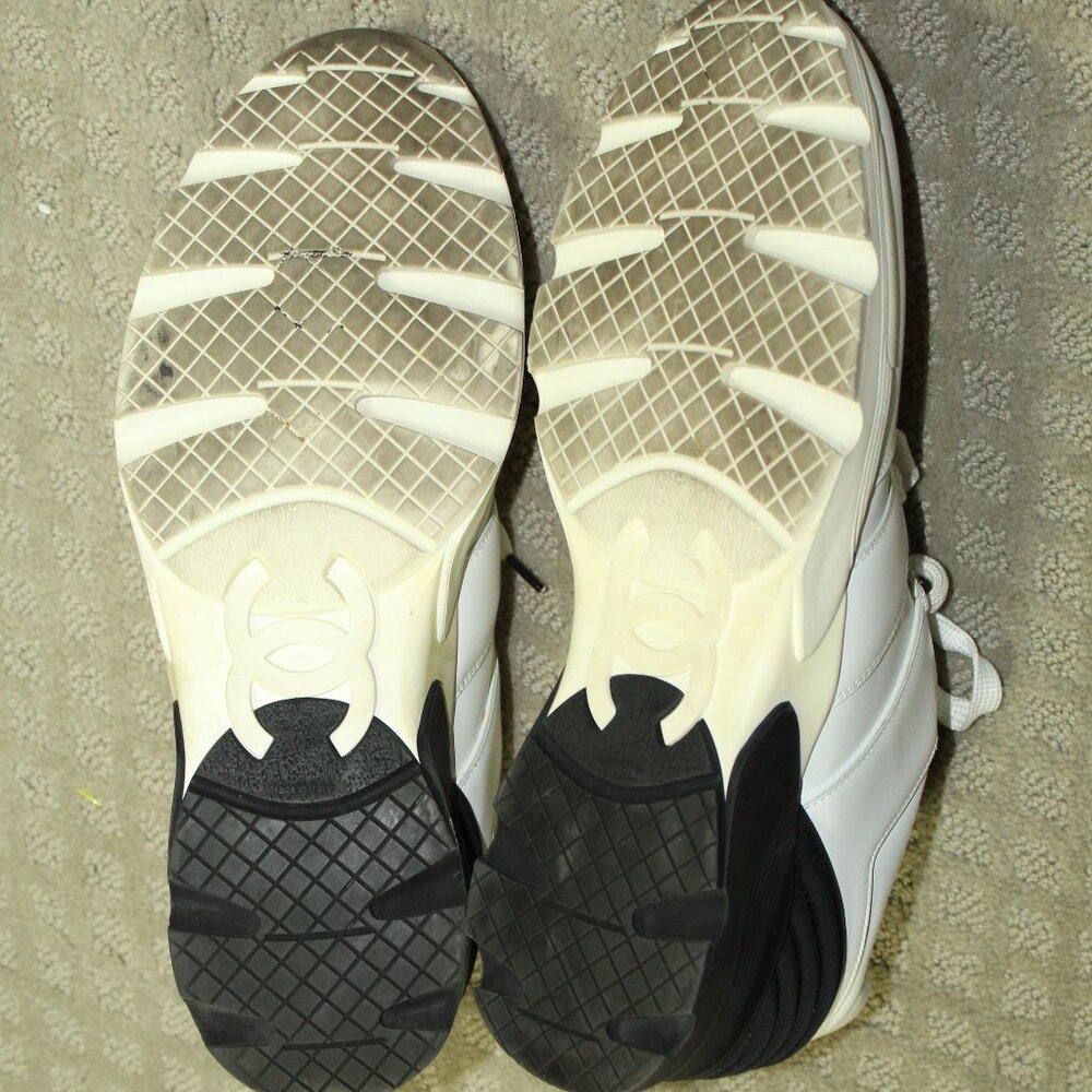 AUTHENTICATED Chanel Men's Size 12/ 45 White & Black CC Low Top Sneakers - Picture 7 of 14